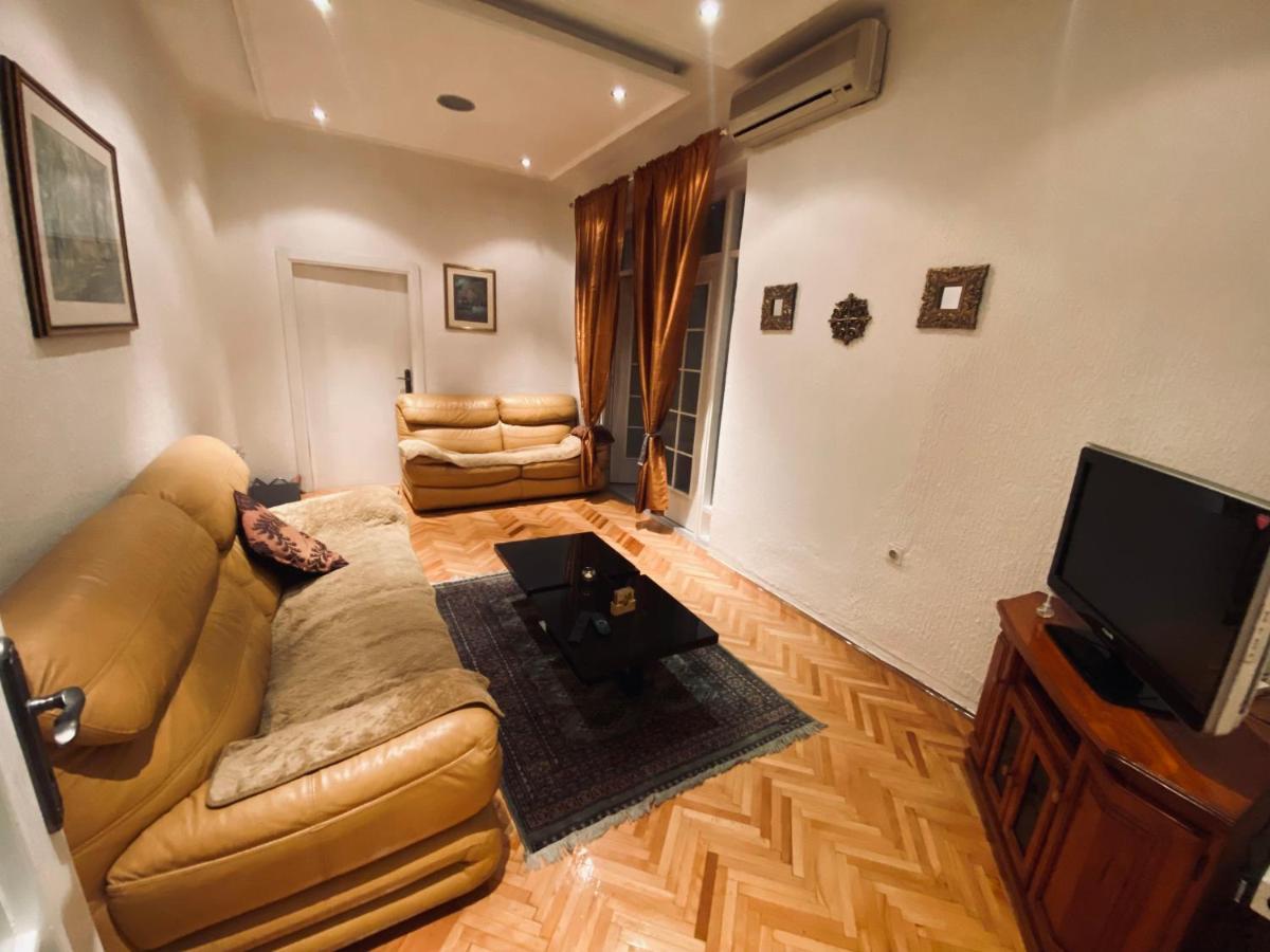 شقة Right In The Heart Of Podgorica! المظهر الخارجي الصورة